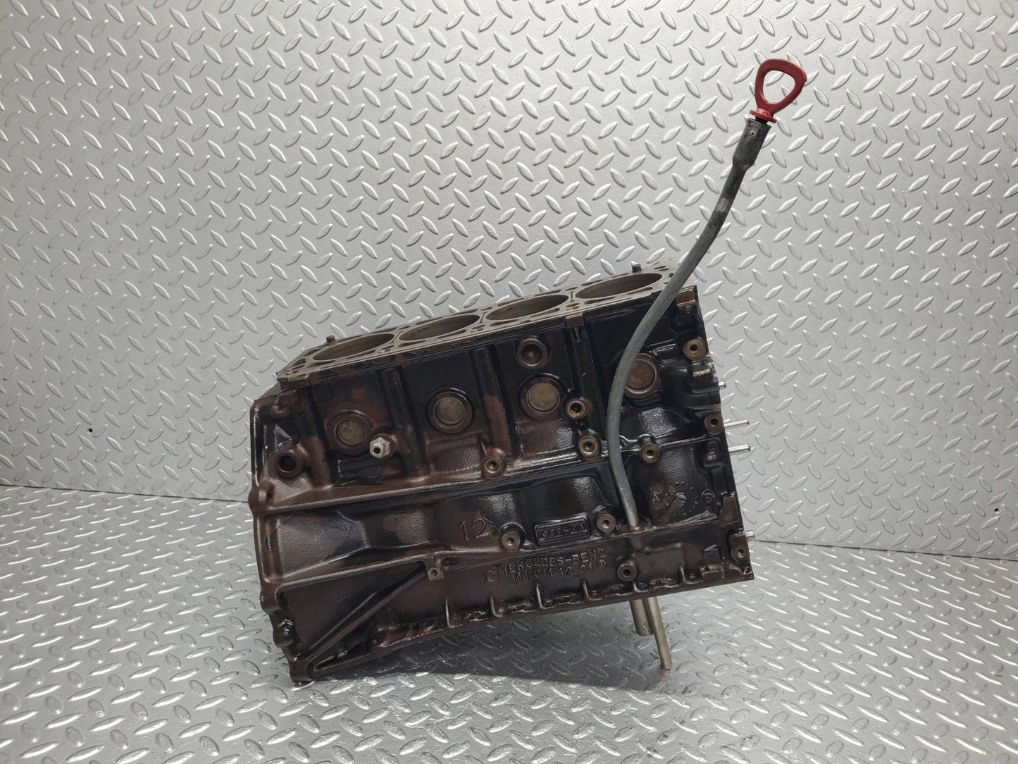 W124 Wagon engine block used OEM