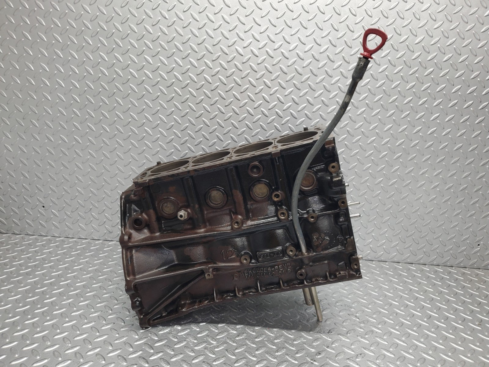 W124 Wagon engine block used OEM