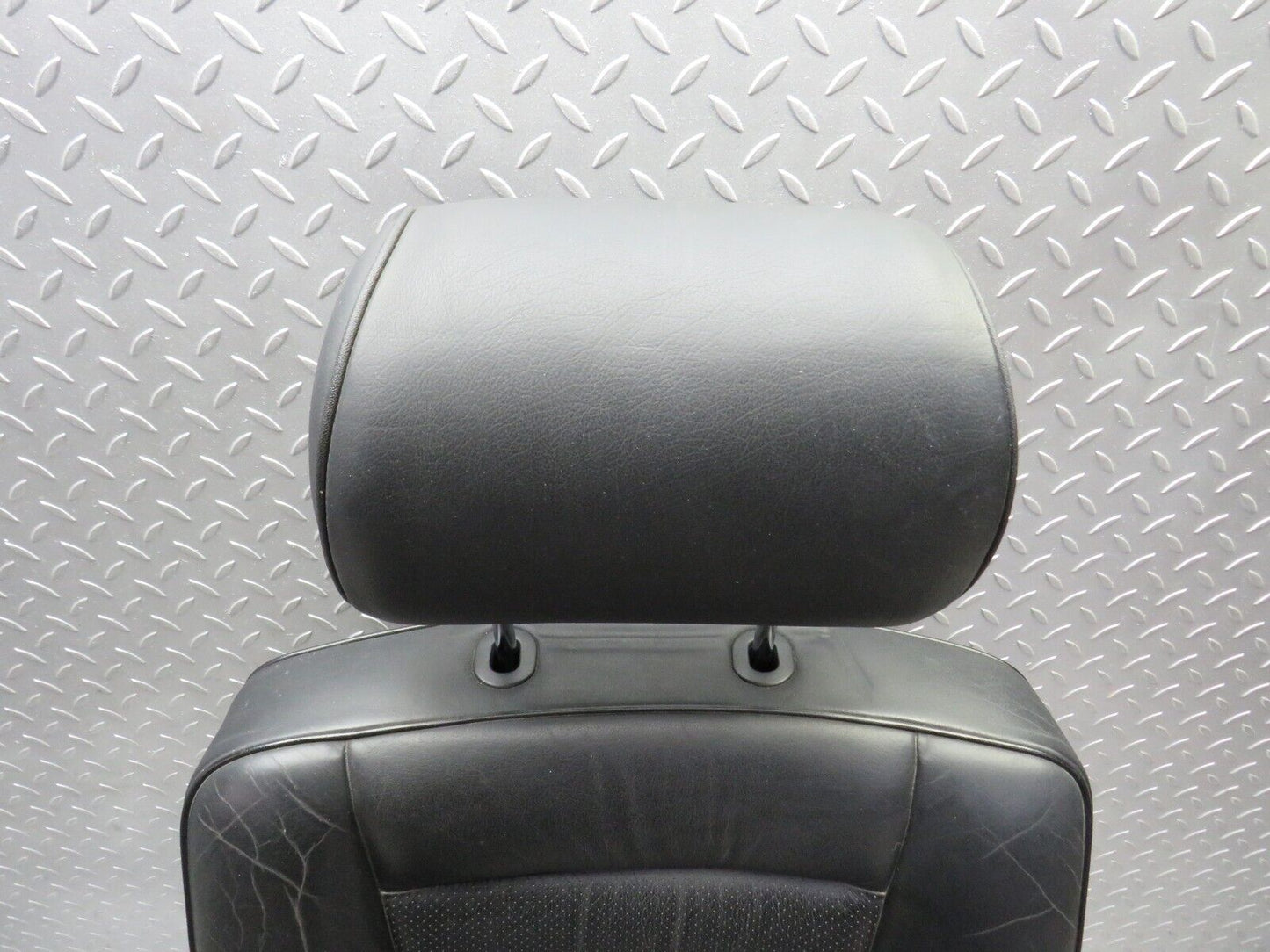 37883 Mercedes-Benz A124 320E Cabriolet Front Right Electric & Heated Seat Leather Black