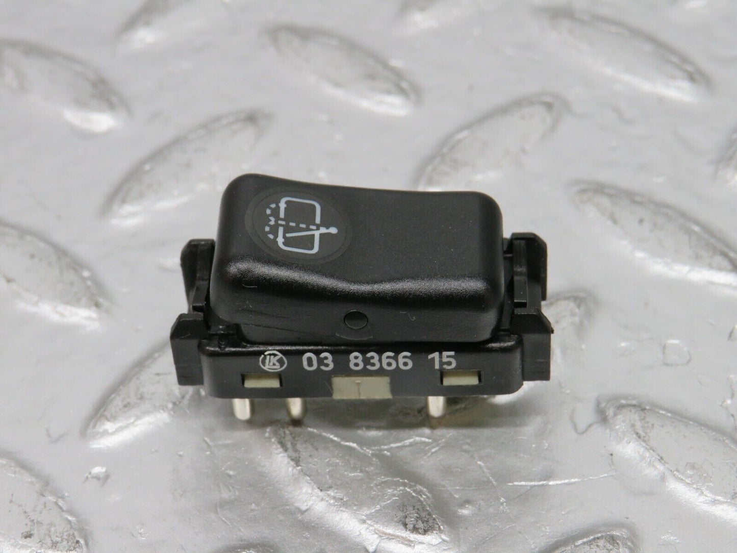 32462 Mercedes-Benz S124 300TE Wagon Tailgate Window Washer Switch 1248210051