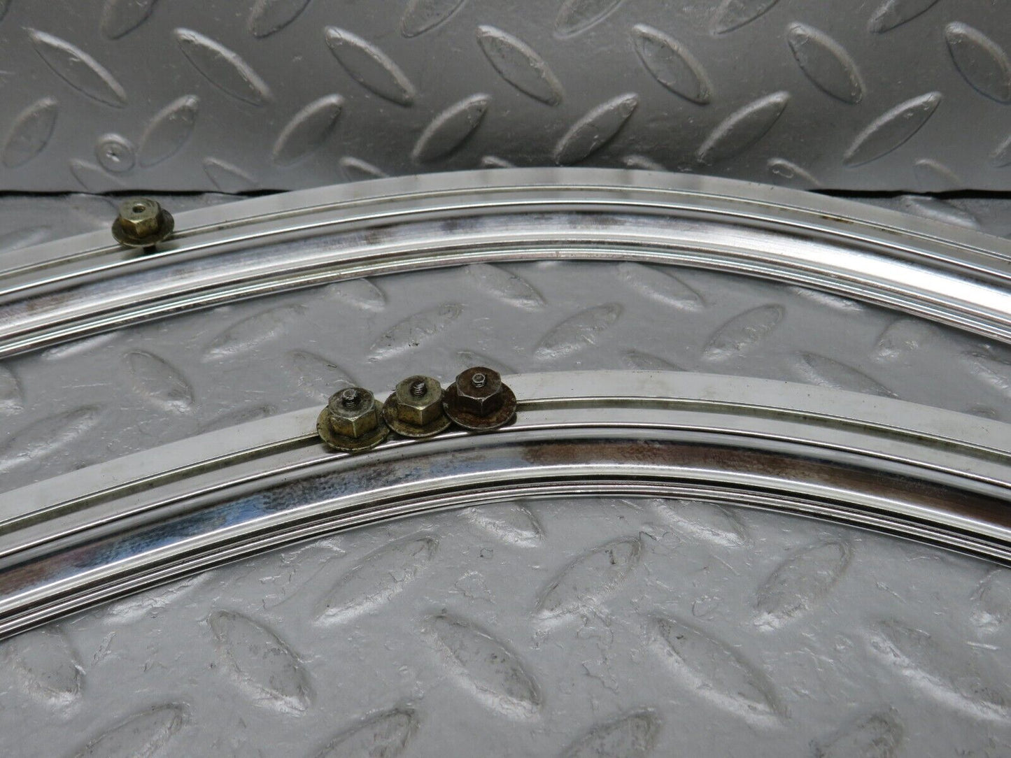 35626 Mercedes-Benz R107 280SL Coupe Soft Top Cover Chrome Trim