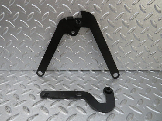 26282 Mercedes-Benz W116 450SE Bonnet Hinge Right Side