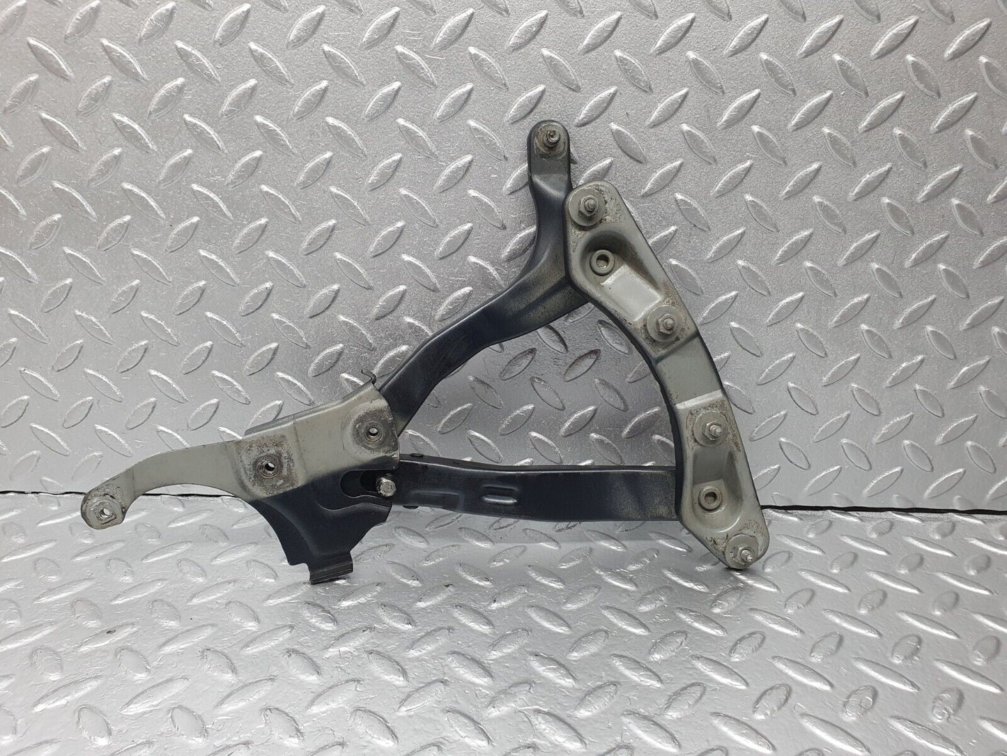 41874 Mercedes-Benz W202 C200 Bonnet Hinge Left Side 2028800128