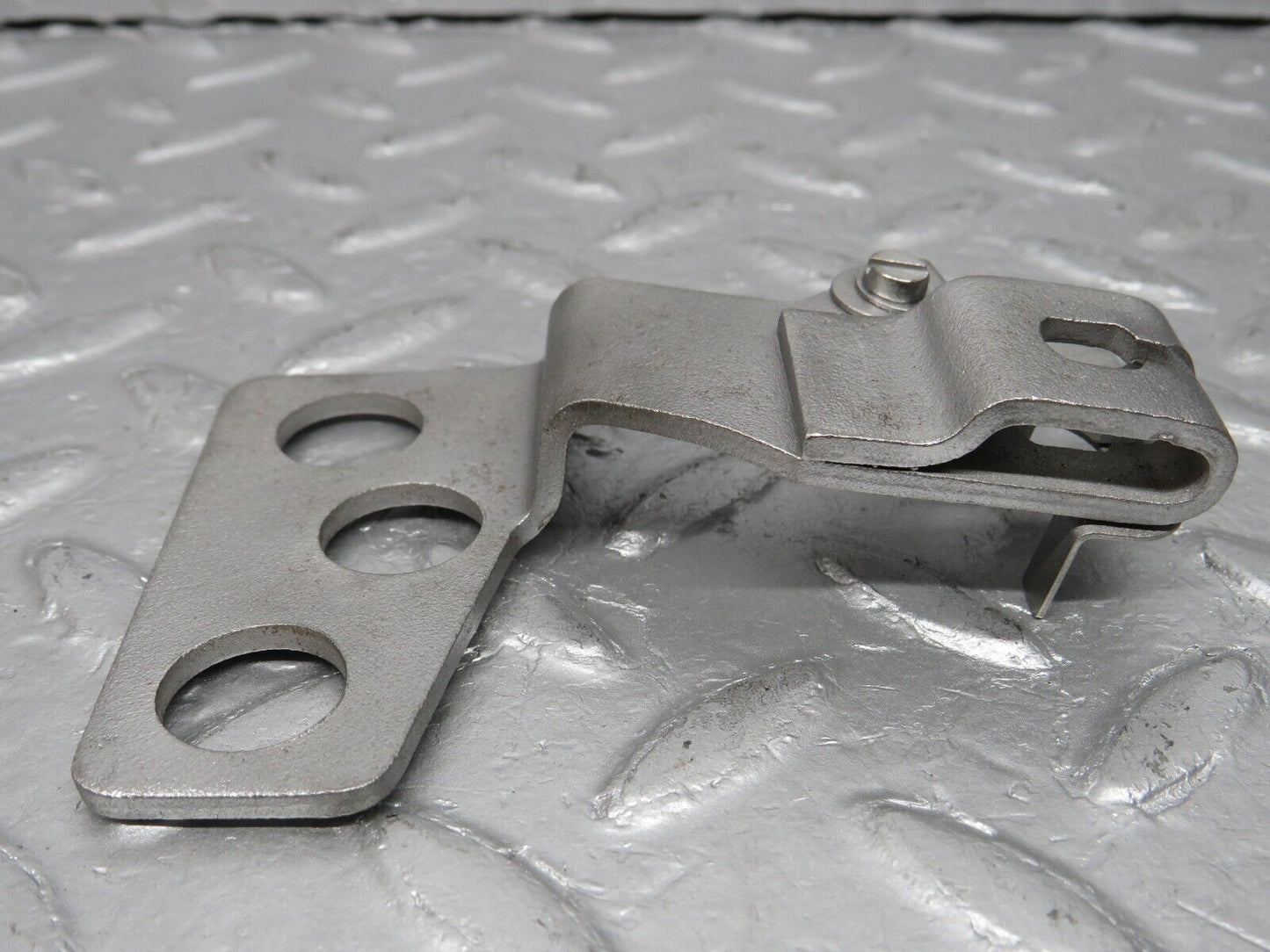 40167 Mercedes-Benz R107 350SL Automatic Gearbox Linkage Bracket