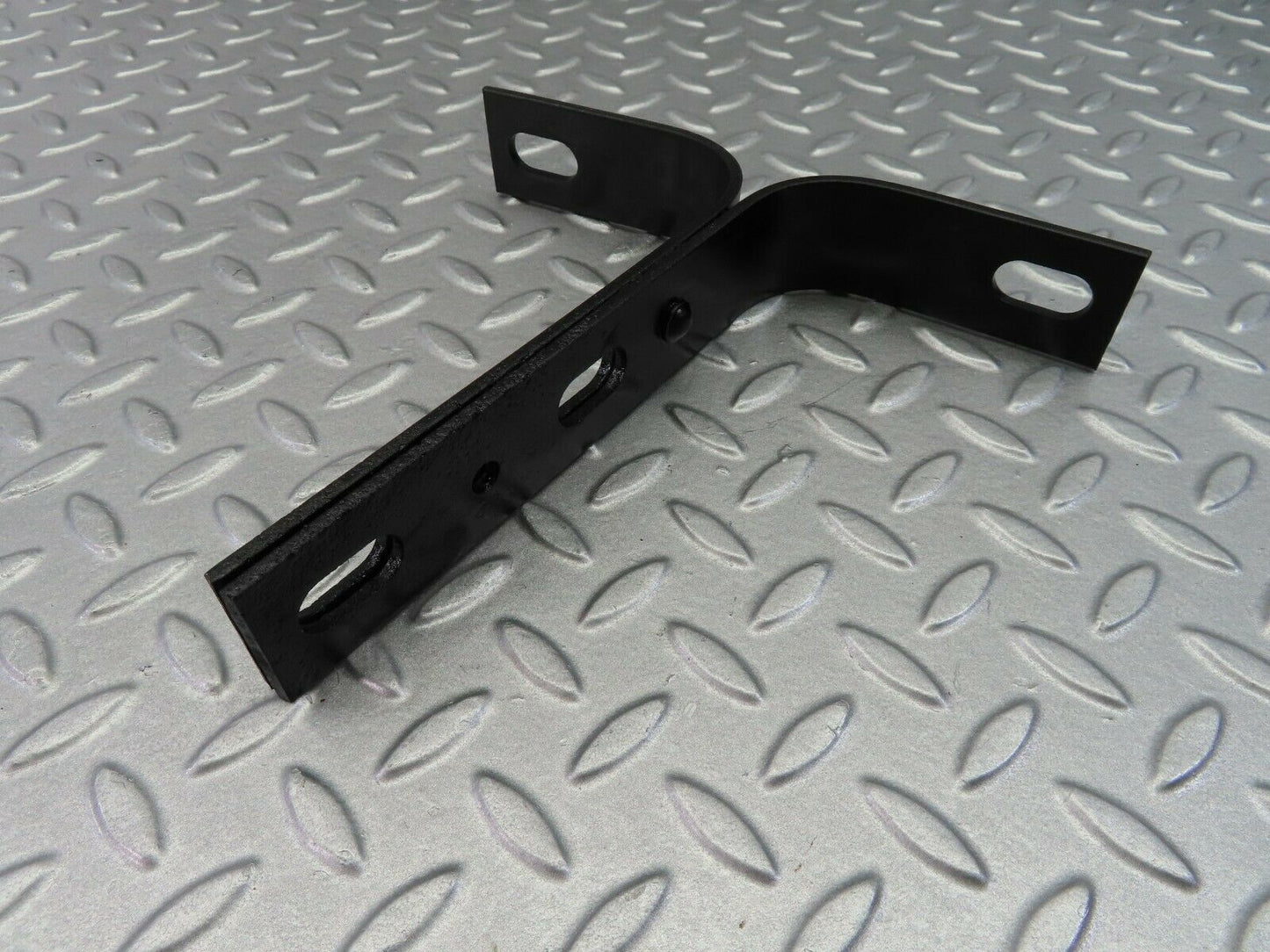7834 Mercedes-Benz W115 220D Front Bumper Bracket Left Side