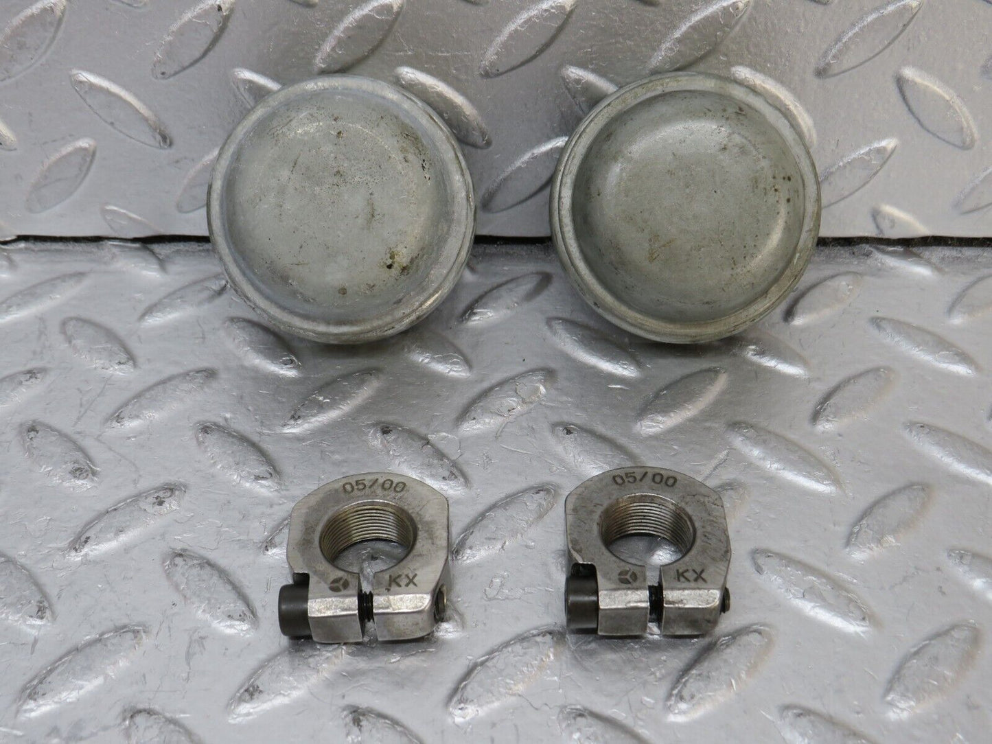 34863 Mercedes-Benz W210 320E Wheel Hub Locking Cap