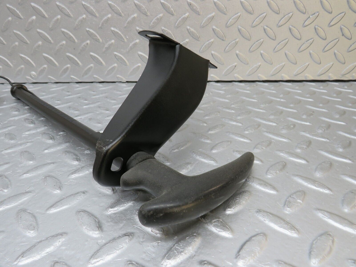 37542 Mercedes-Benz W109 300SEL Handbrake Handle Lever
