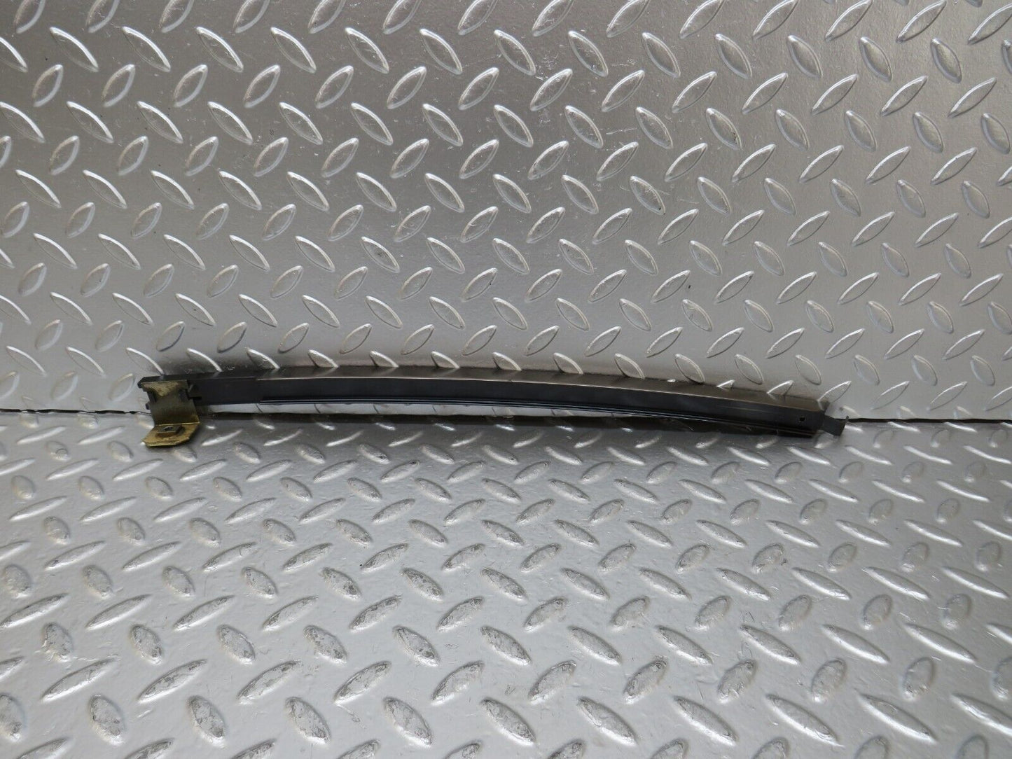 25225 Mercedes-Benz W201 190D Rear Left Door Window Channel