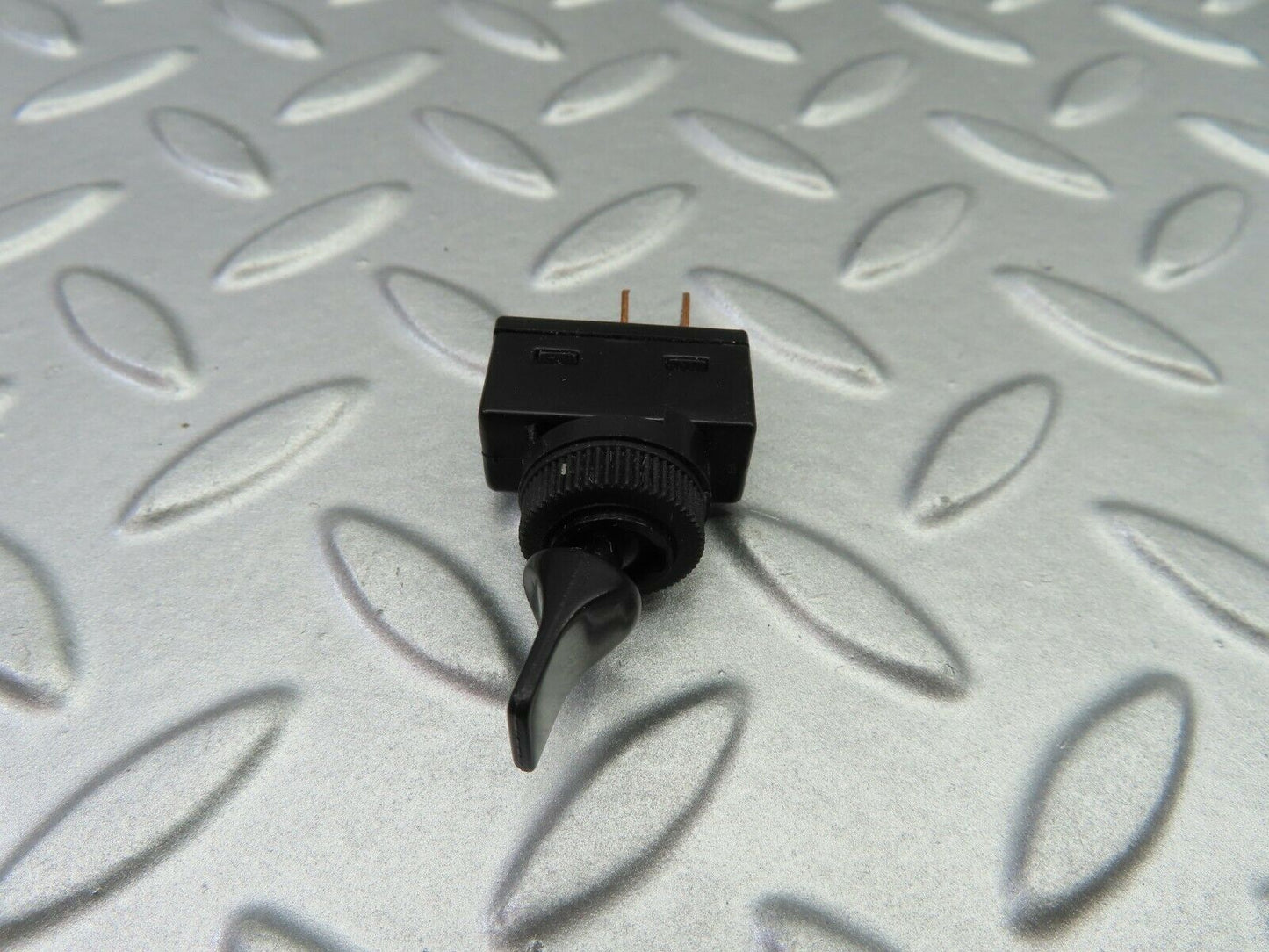 7128 Mercedes-Benz S124 E220 Wagon Switch