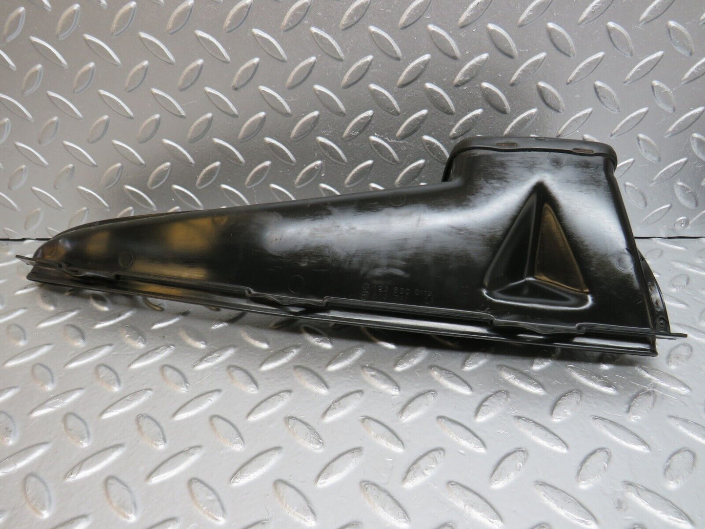 31016 Mercedes-Benz W123 230E Air Duct Vent Pair 1238300119 1238300219
