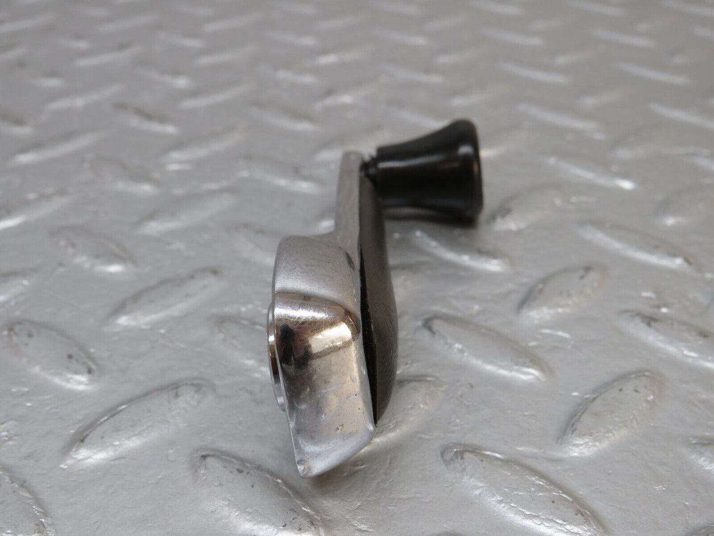40220 Mercedes-Benz W110 230 Window Lifter Crank Handle