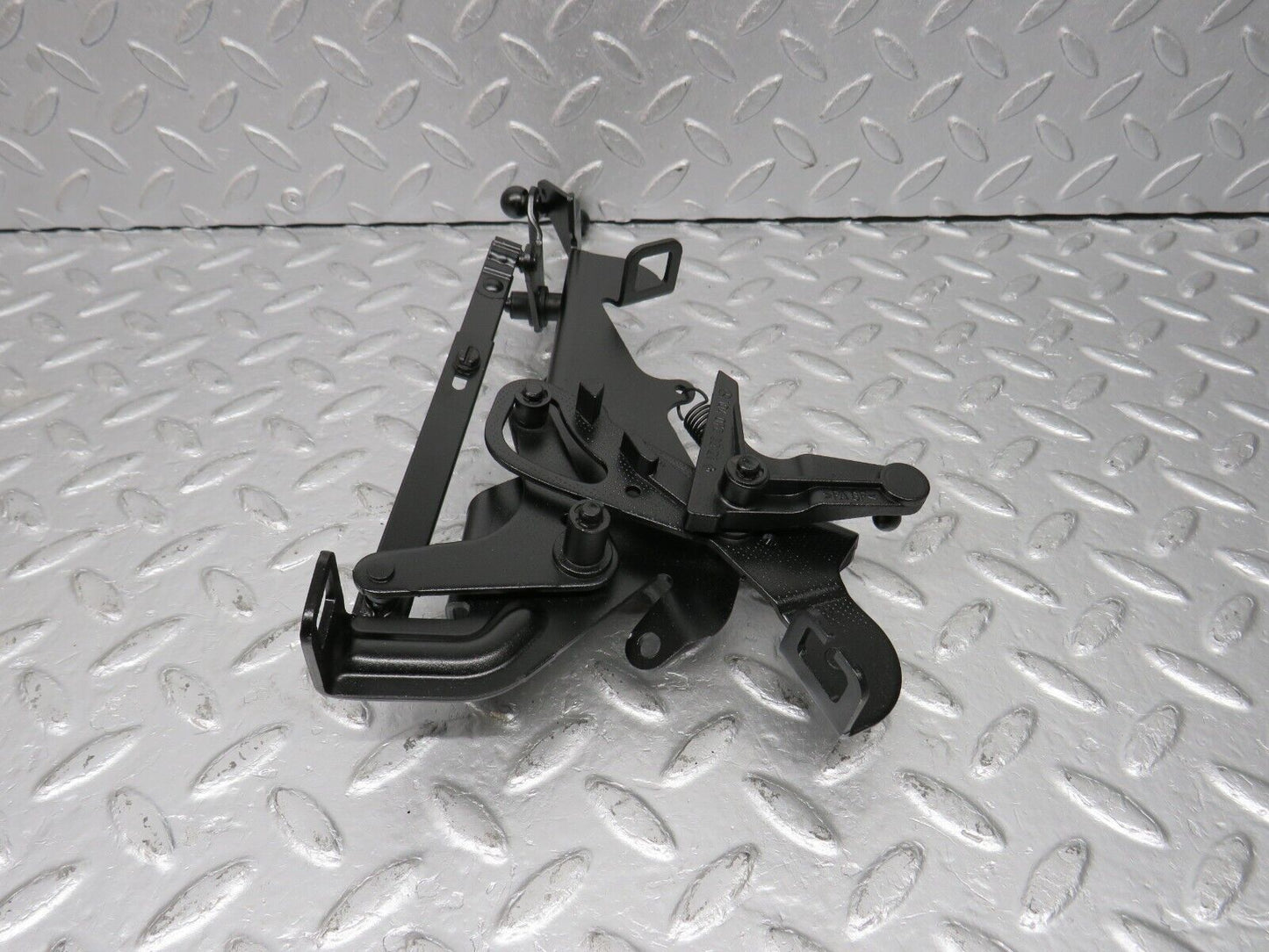 39576 Mercedes-Benz R129 320SL Coupe Throttle Linkage 1040702321