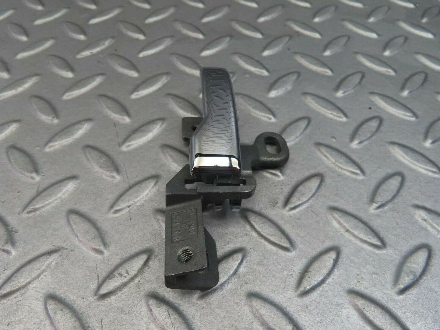 8278 Mercedes-Benz W123 Left Interior Door Handle 1237600161