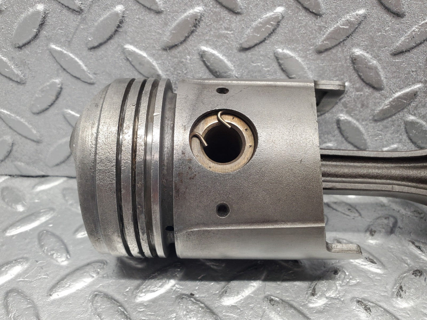 W112 piston and connecting rod used OEM