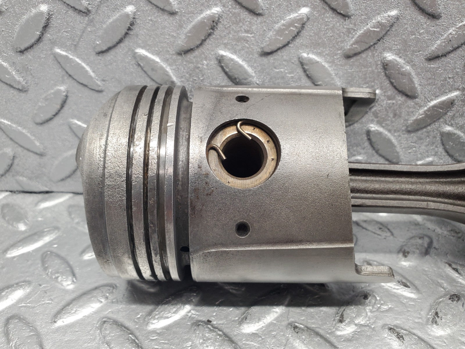 W112 piston and connecting rod used OEM