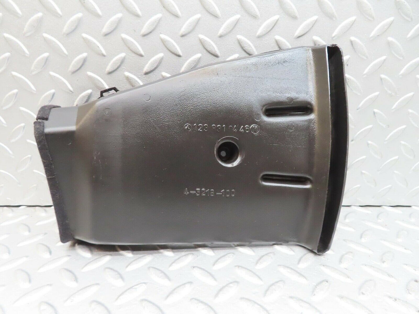 15305 Mercedes-Benz W123 230E Air Duct Heater Ventilation Left 1238310446