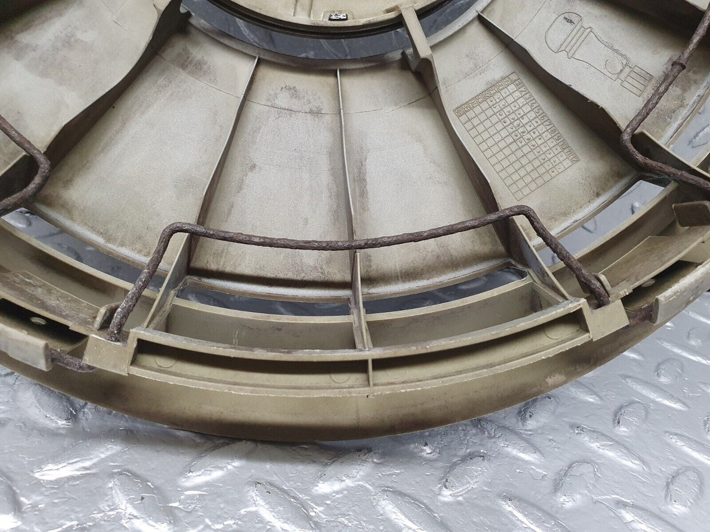42880 Mercedes-Benz W201 190 2.0L Wheel Trim Hub Cap 14" 2014010324