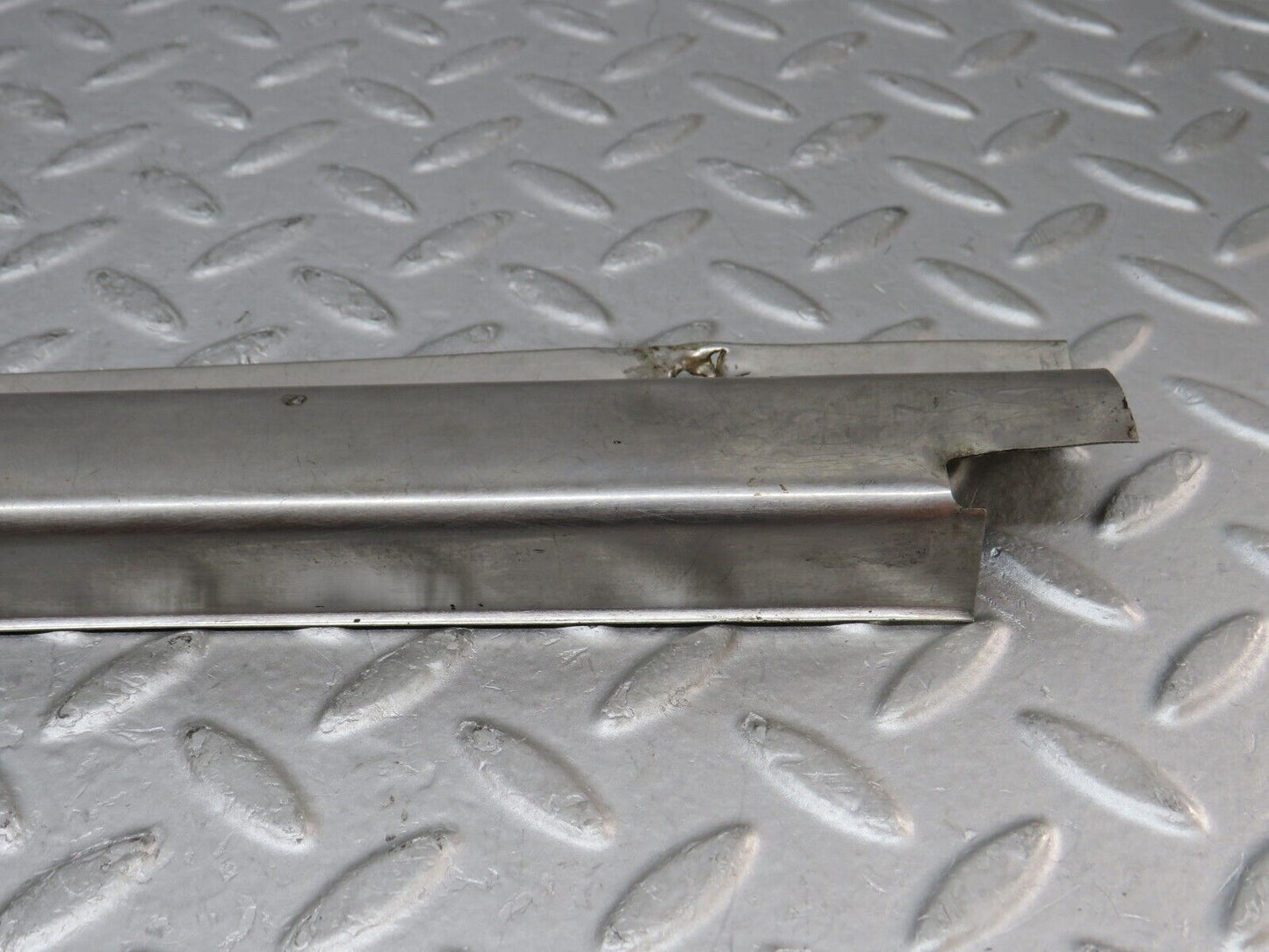 35765 Mercedes-Benz W108 Rear Left Door Sill Chrome