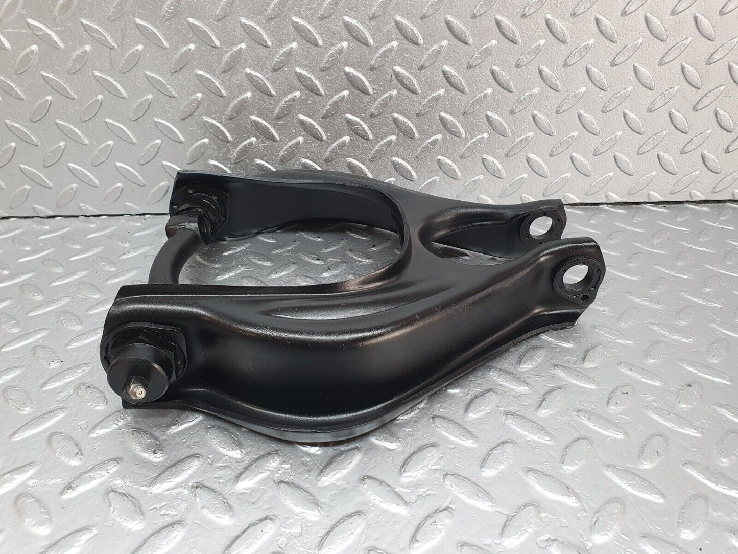 43201 Mercedes-Benz W108 280SE Front Left Upper Control Arm