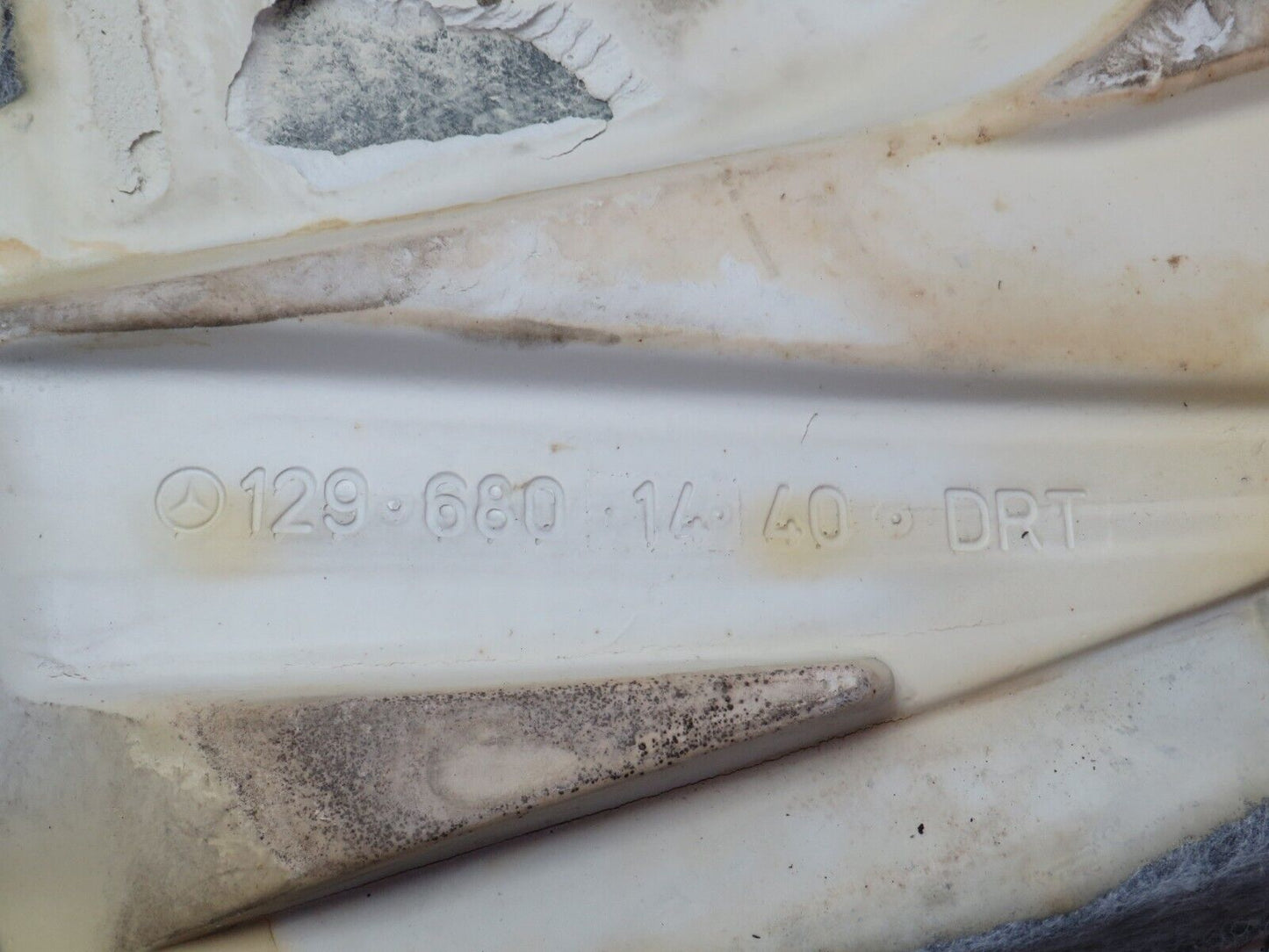 39537 Mercedes-Benz R129 320SL Coupe Front Right Floor Carpet Grey 1296801440