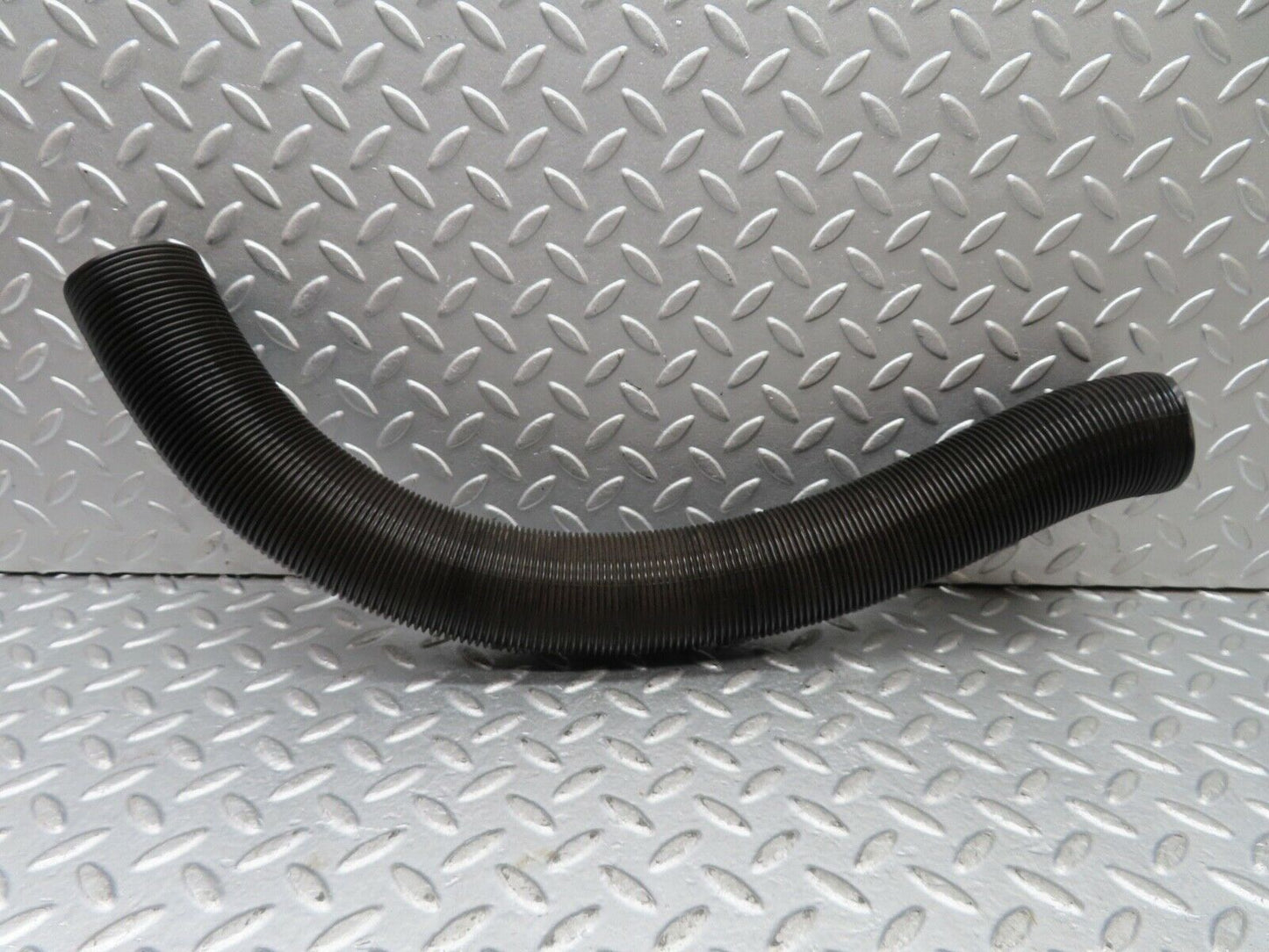 19046 Mercedes-Benz W123 300D Heater Pipe Air Pipe Left Side