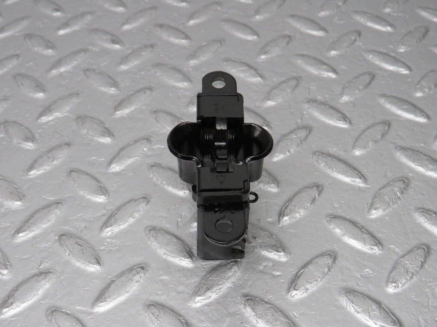 38533 Mercedes-Benz R129 280SL Coupe Bonnet Lock Latch