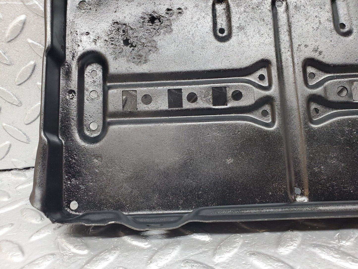45910 Mercedes-Benz W126 420SE Battery Tray
