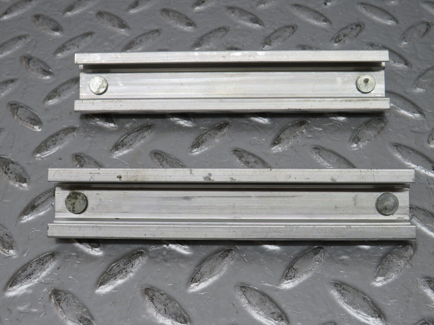 32381 Mercedes-Benz S124 300TE Wagon Window Regulator Holder Accessories