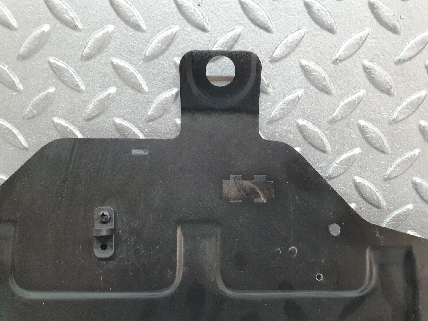 41705 Mercedes-Benz W124 200E Under Dash Relay Bracket Left Side