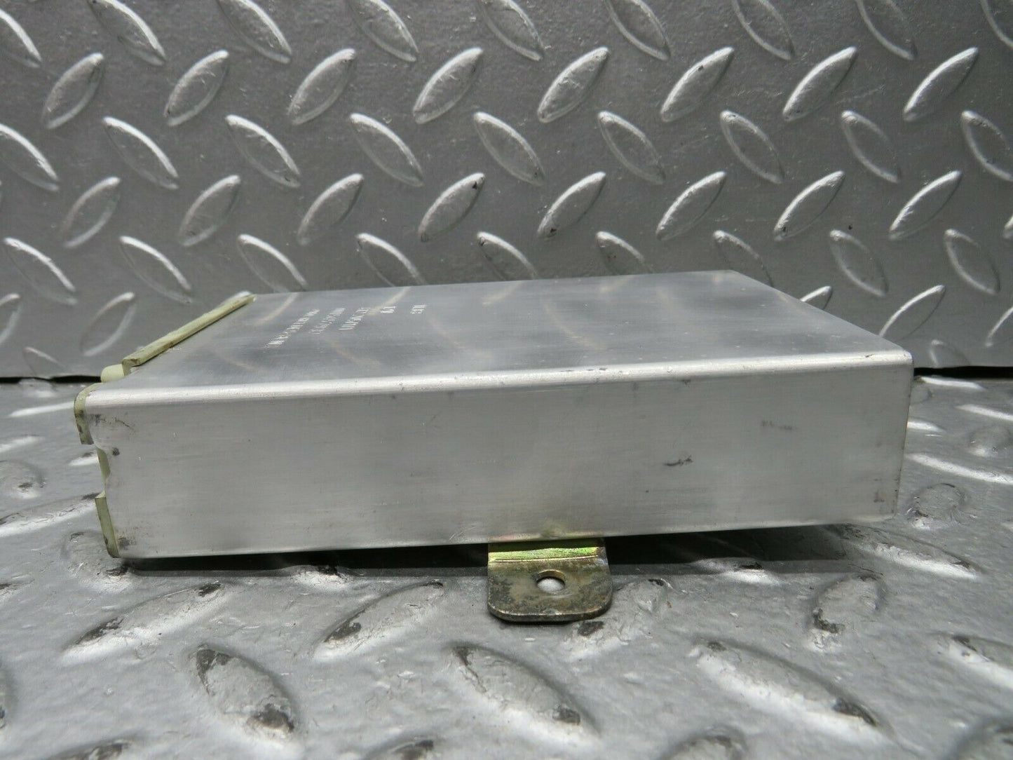 22110 Mercedes-Benz S123 280TE Cruise Control Module Unit 0015457932