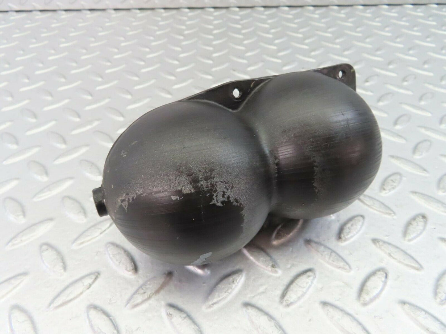 9373 Mercedes-Benz C124 300CE Coupe Vacuum Reservoir
