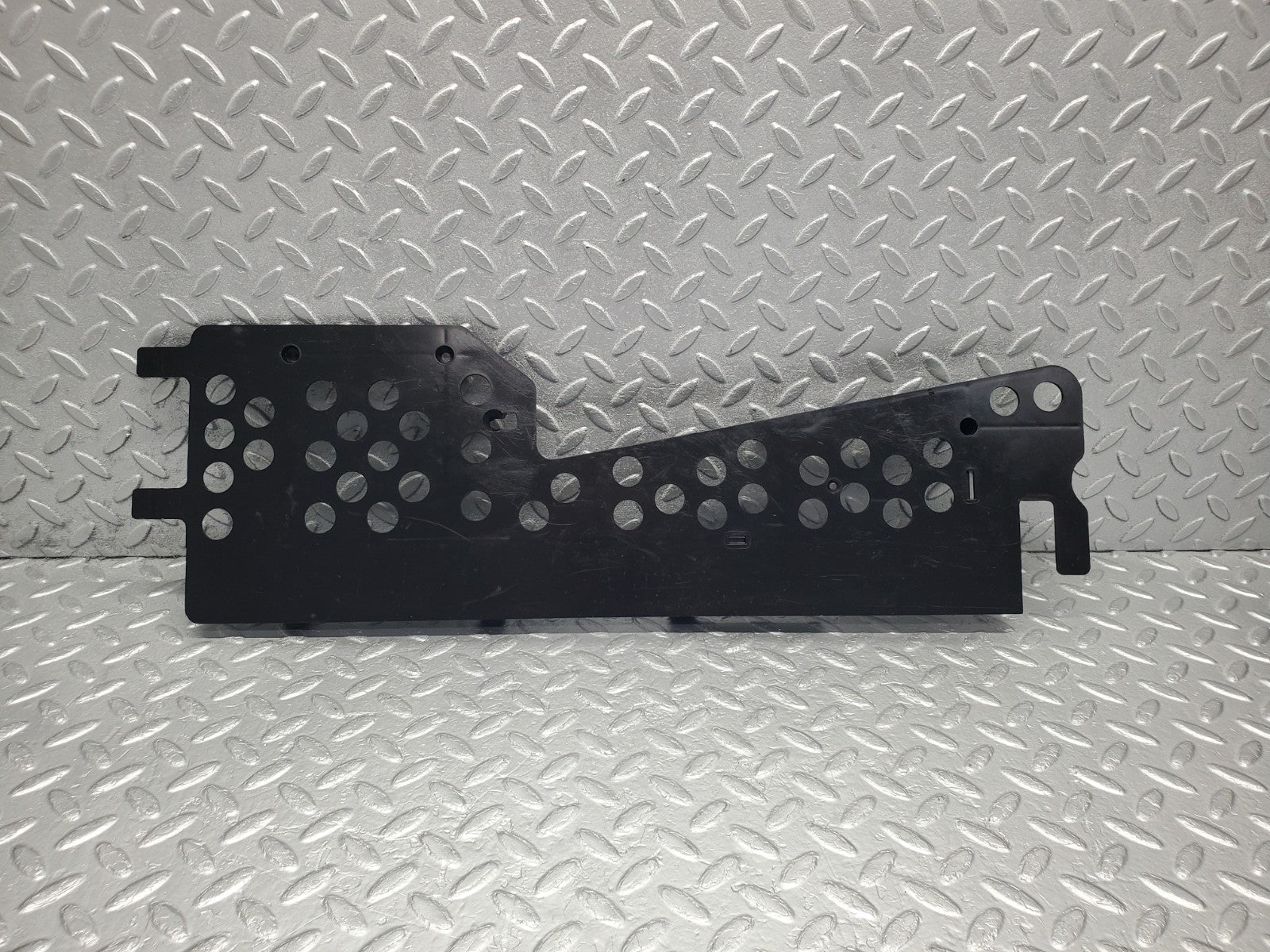 W201 Baby Benz front right cable channel cover used OEM