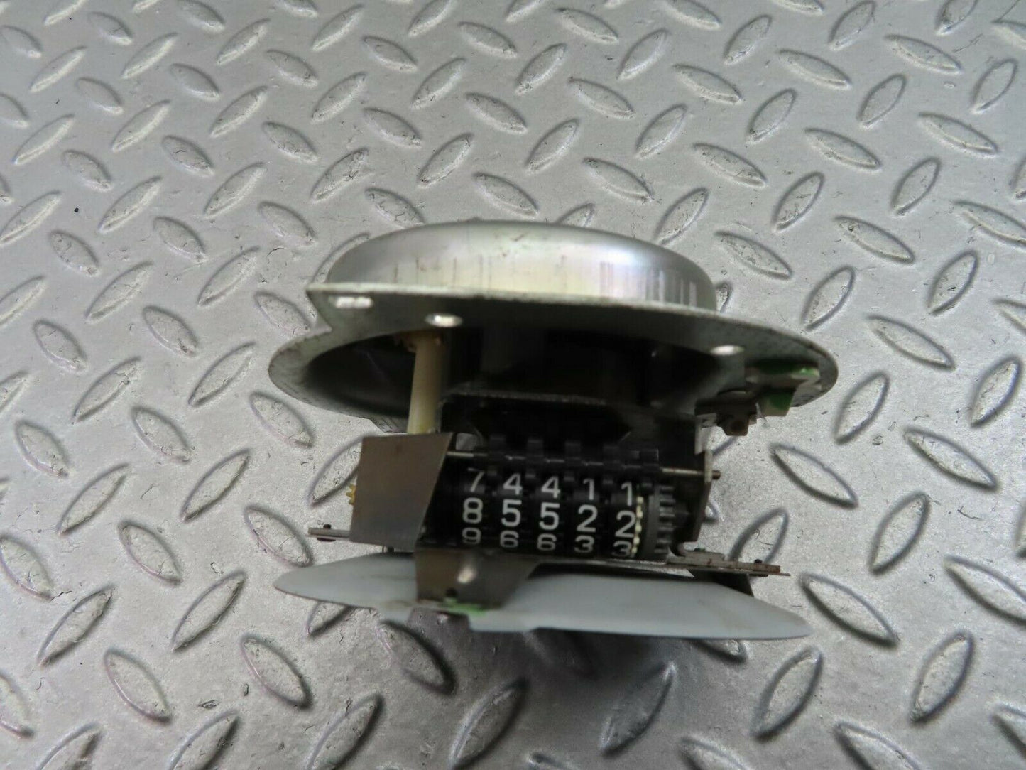 8185 Mercedes-Benz W115 Instrument Cluster Speedometer 1155427401