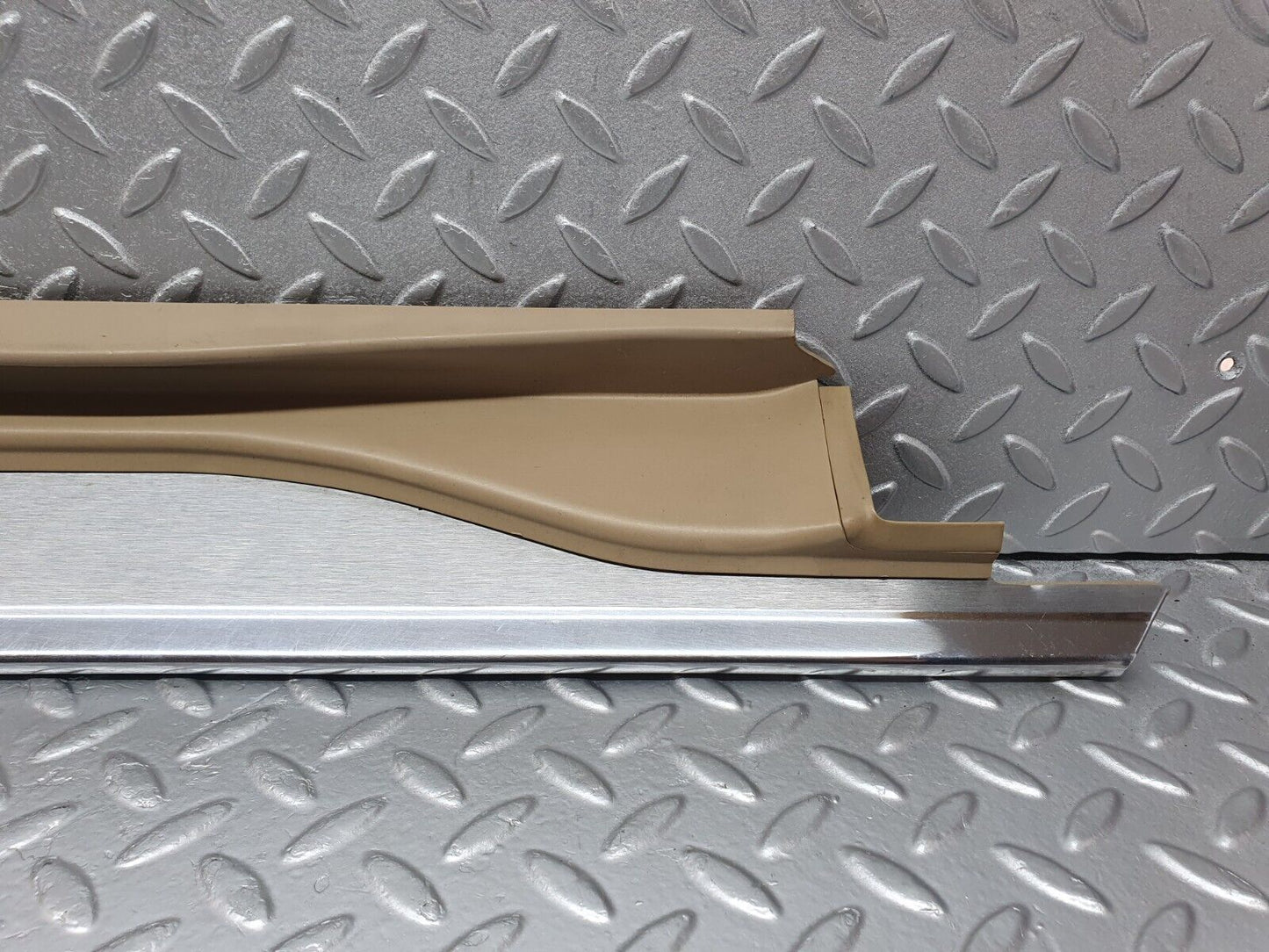 42444 Mercedes-Benz R129 320SL Coupe Right Door Sill Beige 1296800435