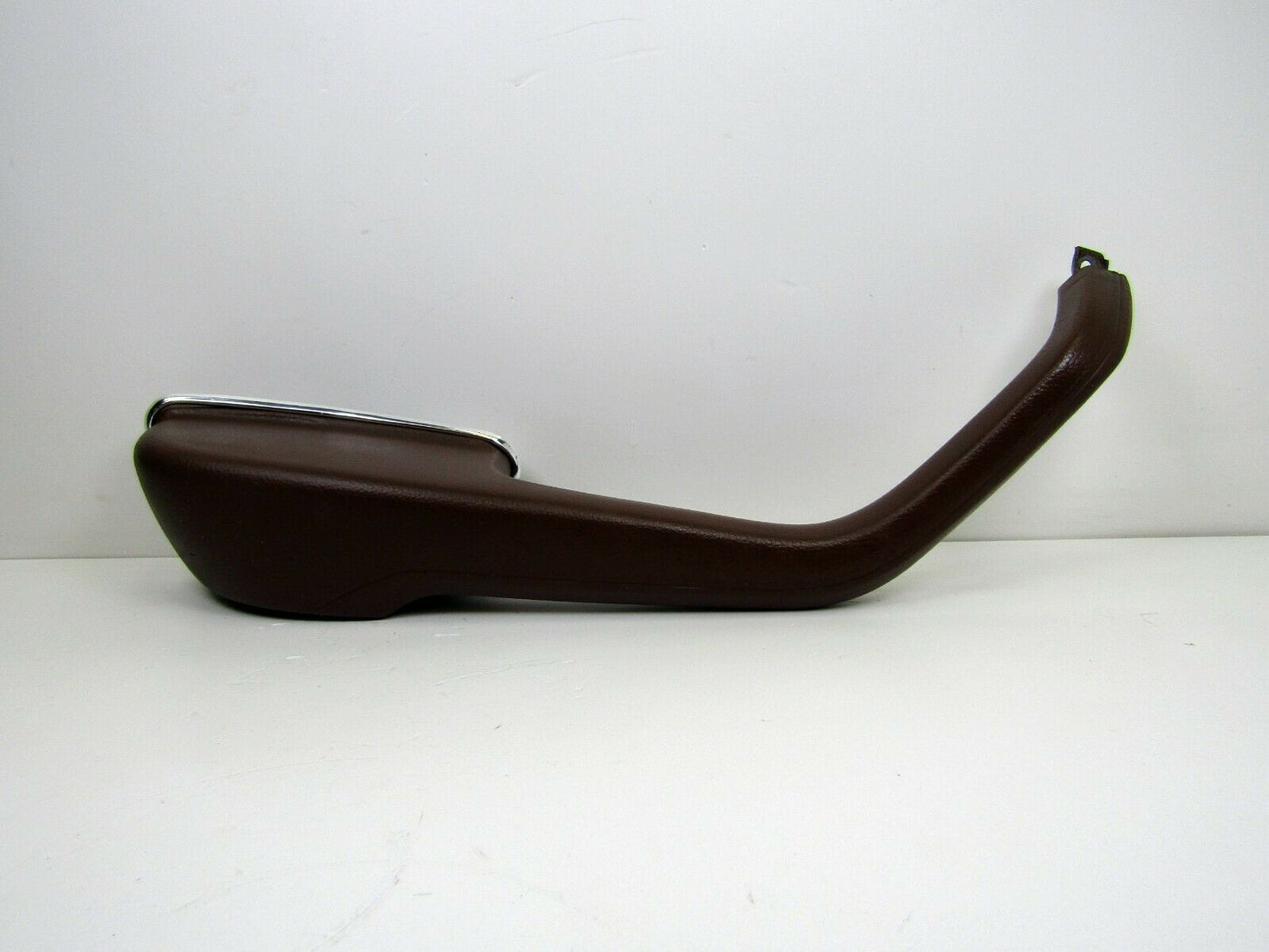 2113 Mercedes-Benz W116 350SE Rear Left Door Handle Armrest Brown