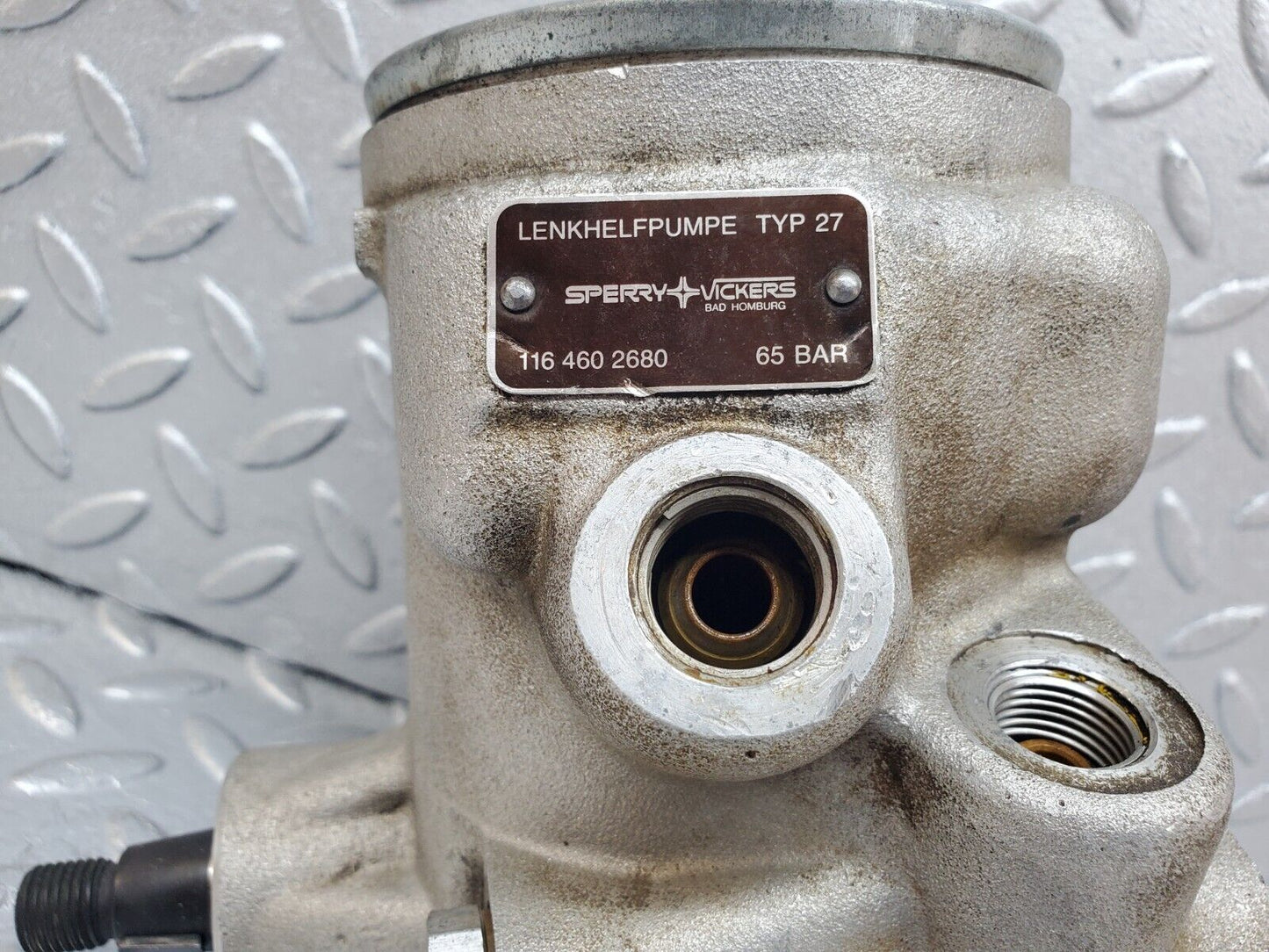 45387 Mercedes-Benz 280E M110.983 Power Steering Pump 1164602680