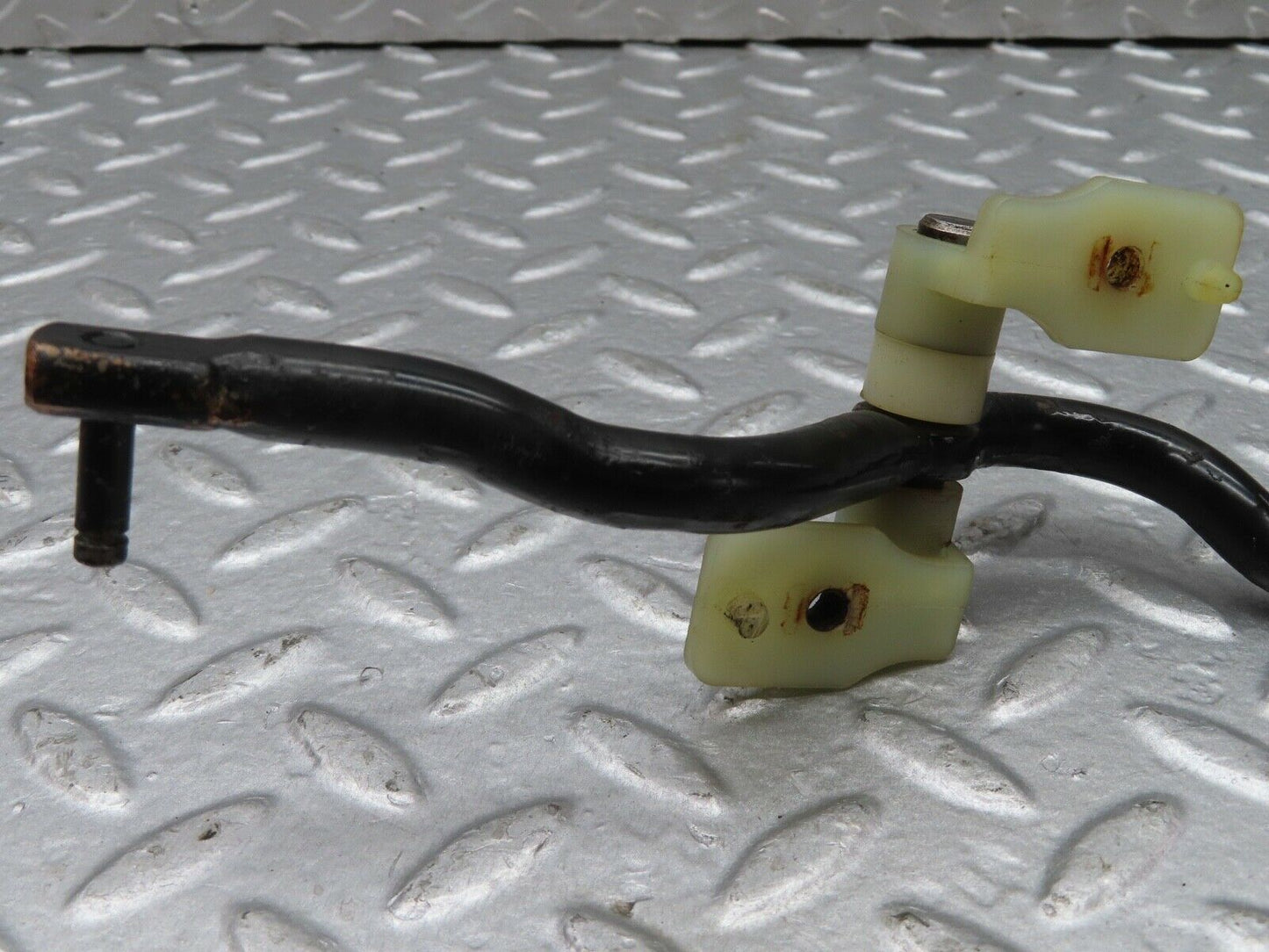 18170 Mercedes-Benz W123 200 Accelerator Pedal Linkage