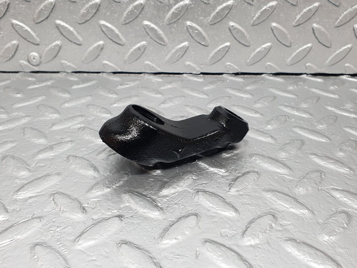 43557 Mercedes-Benz C126 380SEC Coupe Belt Tensioner Pulley Bracket 1171320040