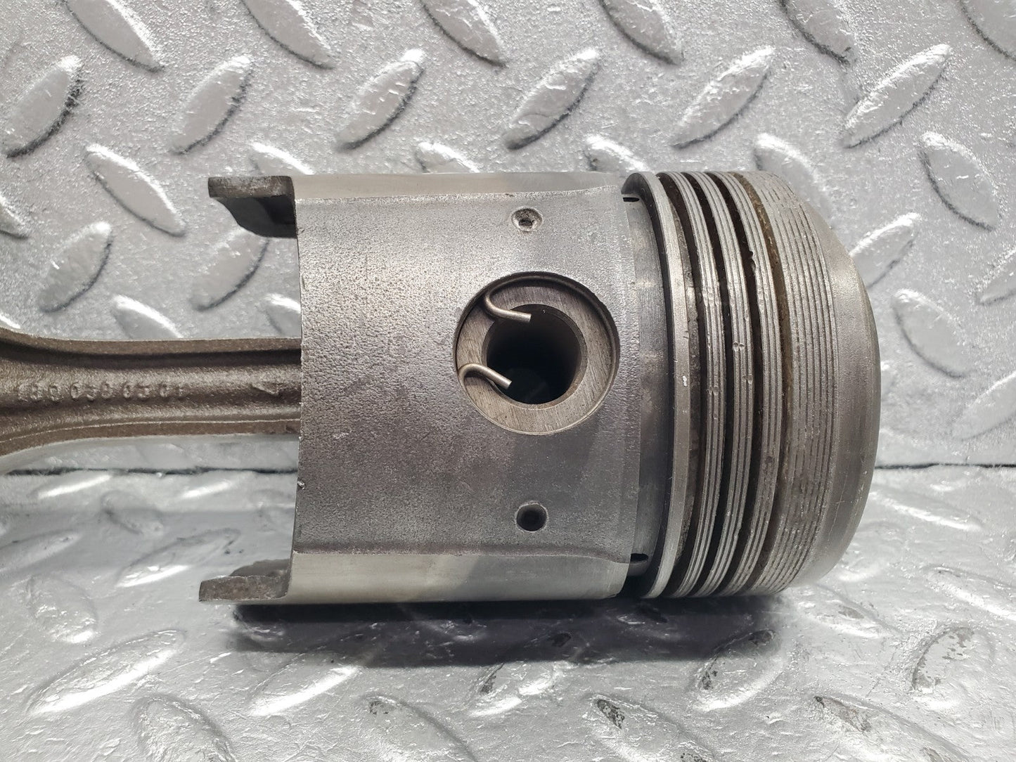 W112 piston with connecting rod used OEM