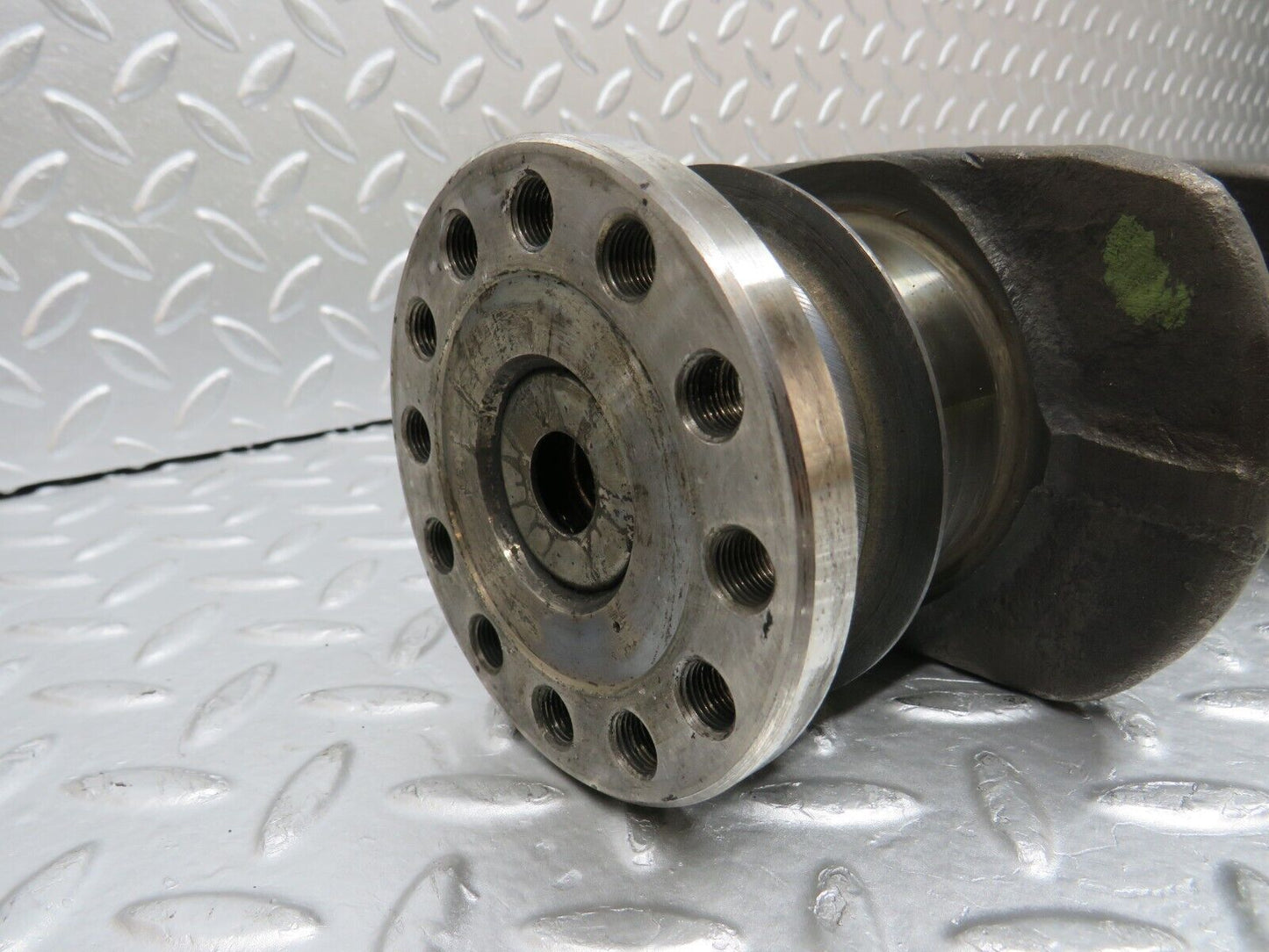 31137 Mercedes-Benz W123 200D Crankshaft 61516