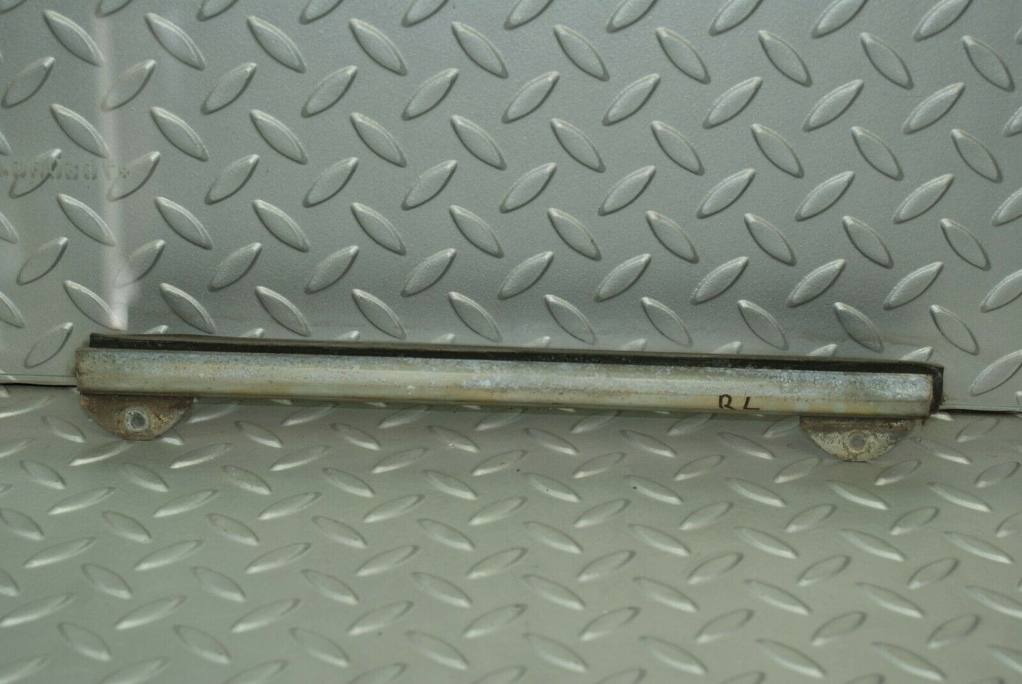 3096 Mercedes-Benz W115 220D Rear Left Door Window Glass