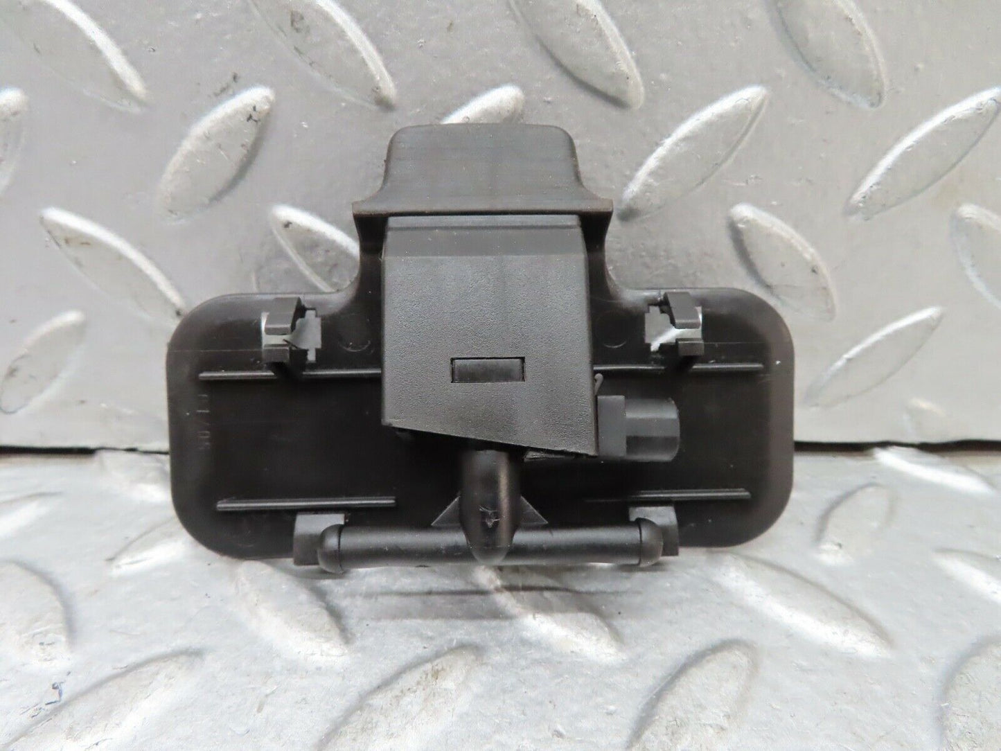 19615 Mercedes-Benz C140 CL420 Coupe Windshield Washer Nozzle 2108601847