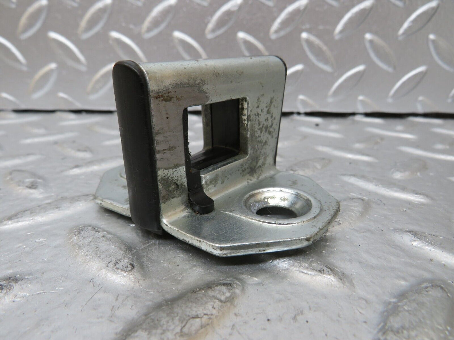 25049 Mercedes-Benz W140 S320 Door Lock Latch Right Side