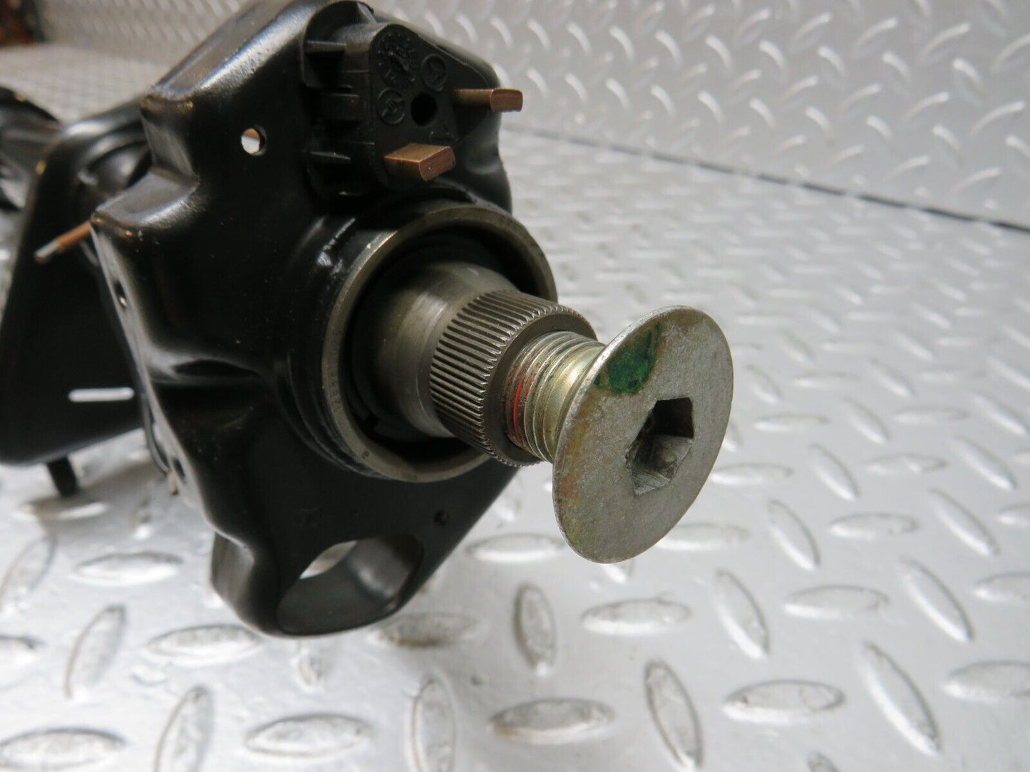 32034 Mercedes-Benz W123 230E Steering Column