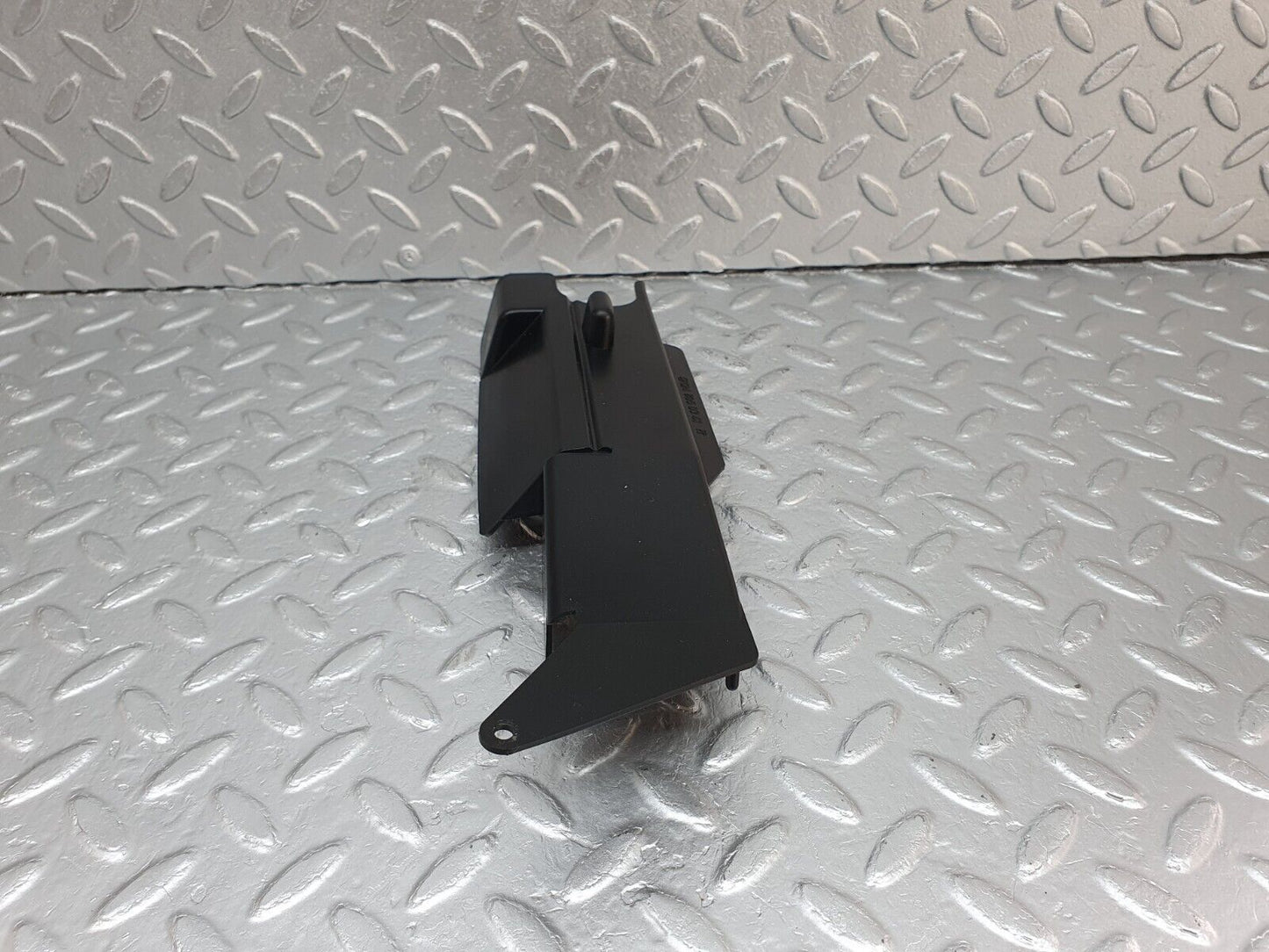 41556 Mercedes-Benz W124 200E Trunk Lock Vacuum Actuator Cover 1248050341