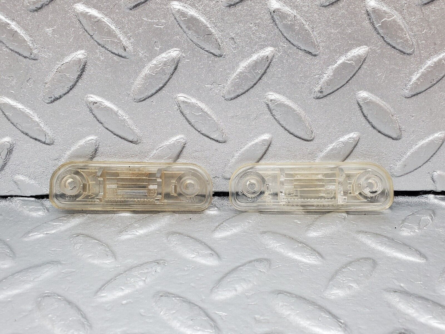 45852 Mercedes-Benz W126 420SE Number Plate Light 2X 1268200056