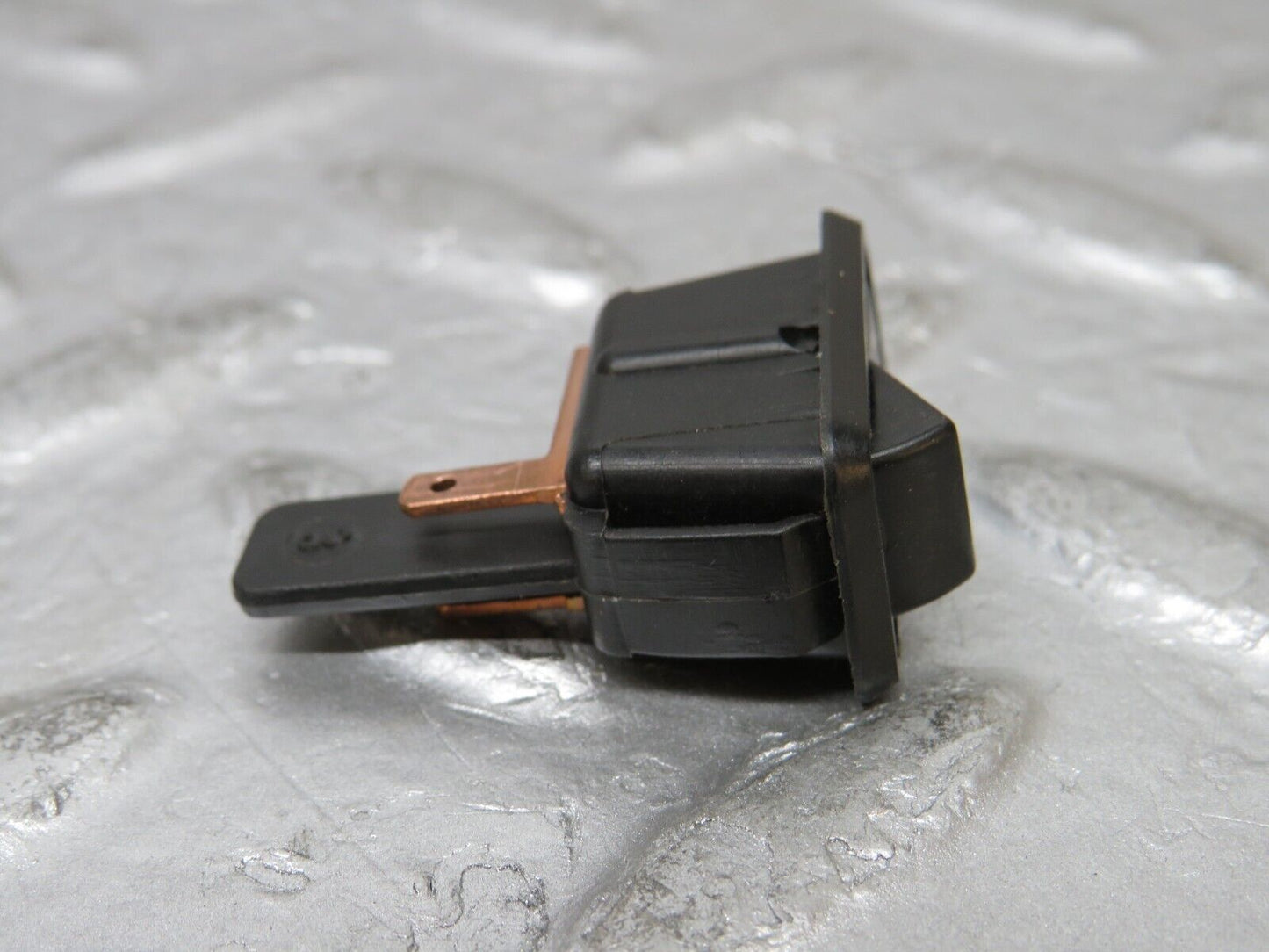 30062 Porsche 924 Rear Windscreen Washer Switch 477955701