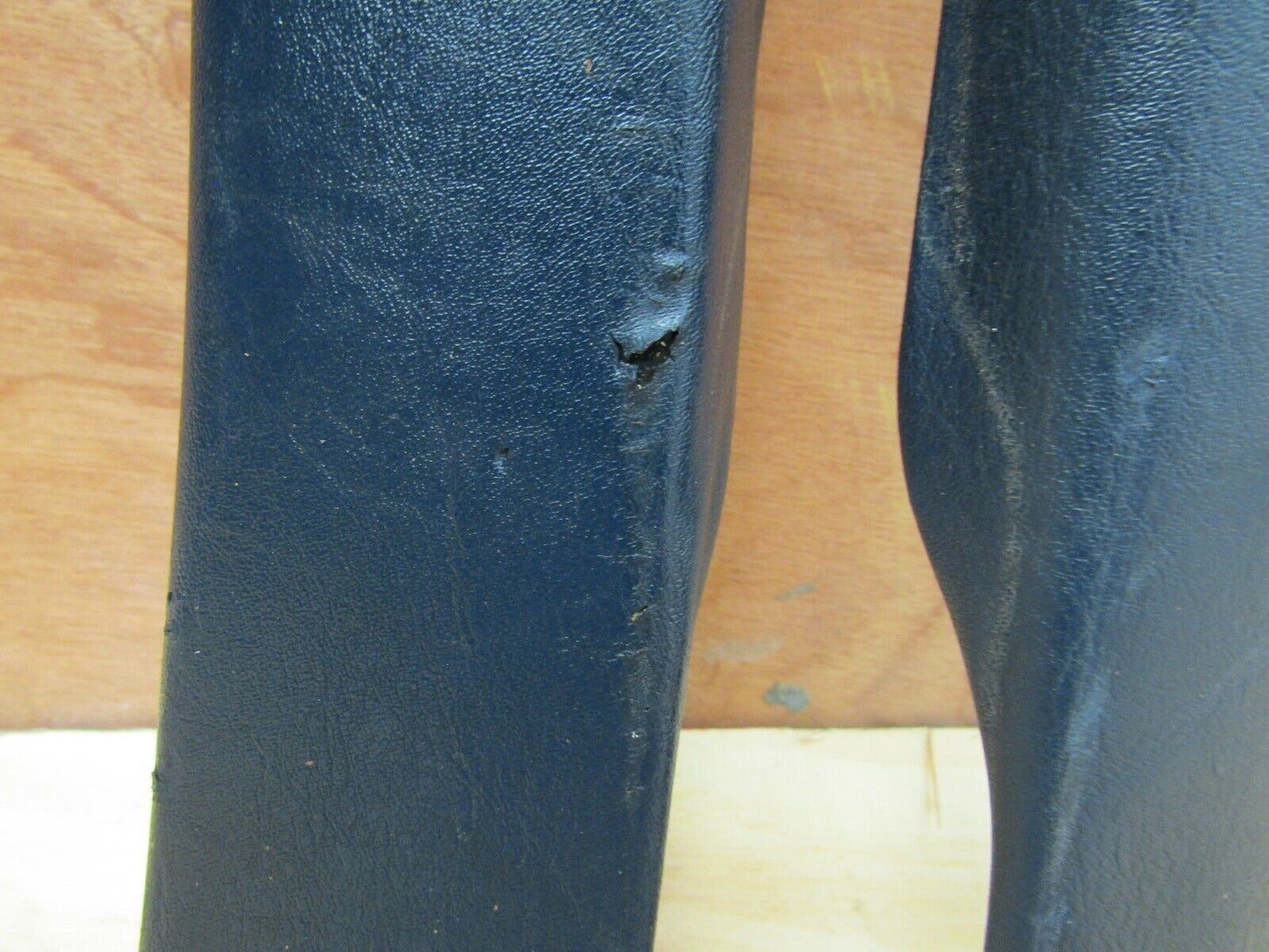 1410 Mercedes-Benz V123 240D LWB C Pillar Cover Blue Left&Right