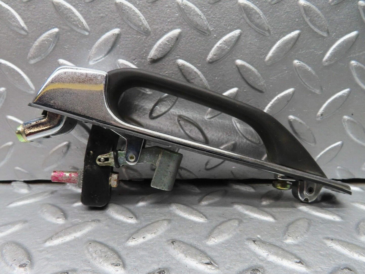 21257 Mercedes-Benz W123 230E Rear Exterior Door Handle 1237600359