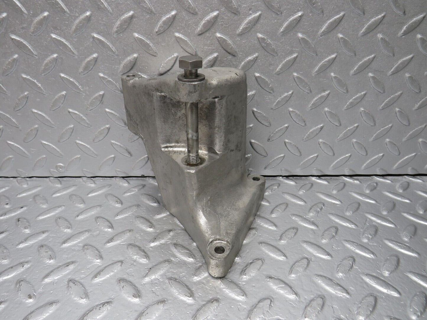 39876 Mercedes-Benz R107 350SL Coupe Alternator Generator Holder Bracket 1161551035